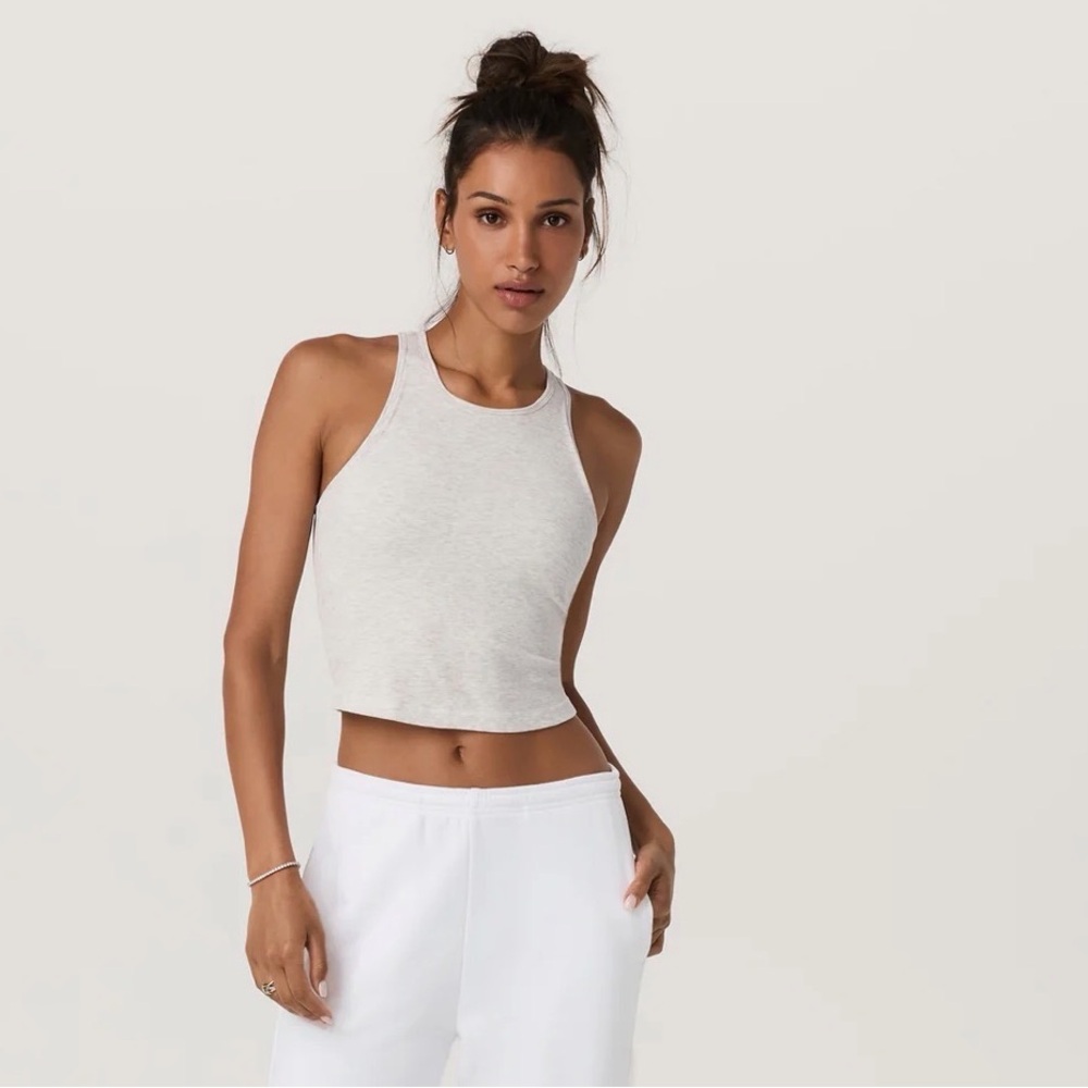 Vuori Ribbed Pose Plyo Tank gray Heather Size Small